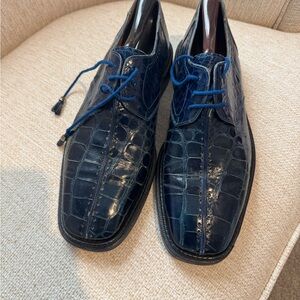 Mezlan Navy Crocodile Pattern Oxfords